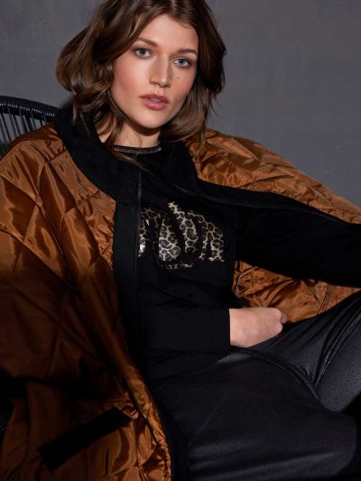 Verpass quilted jacket cognac with T-Shirt leopards plus size fashion online